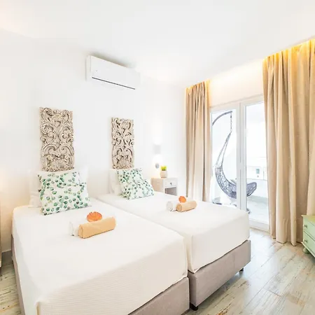 Apartment In Carvoeiro Near Sea Beach Lägenhet *